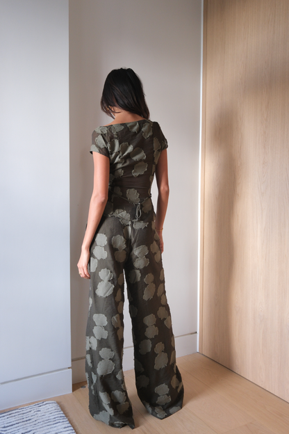 Azalea Cut Out Top | Olive