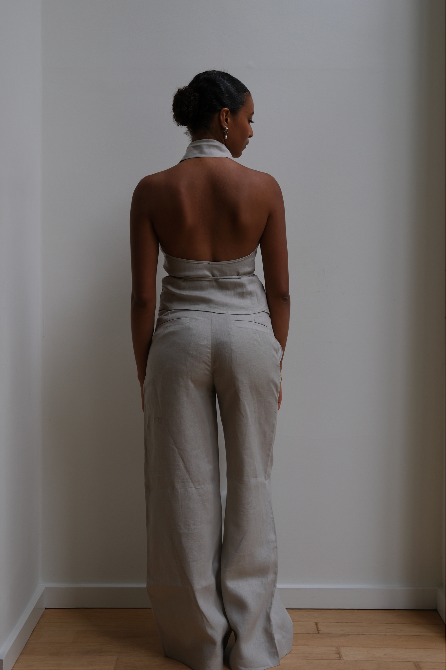 Keyhole Top - Stone Linen