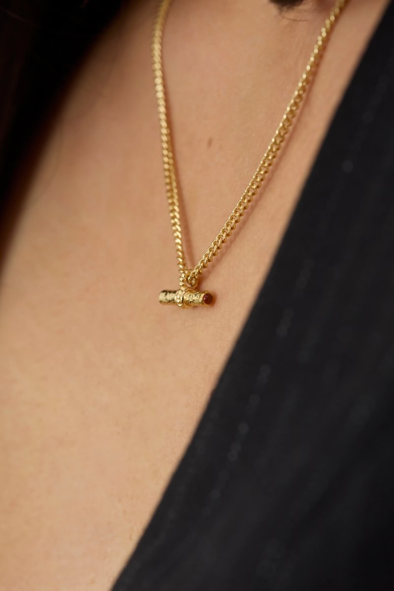 T-Bar Mini Necklace | Red